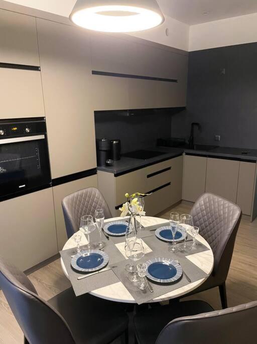 Hermes Cityview Apartment Кишинів Екстер'єр фото